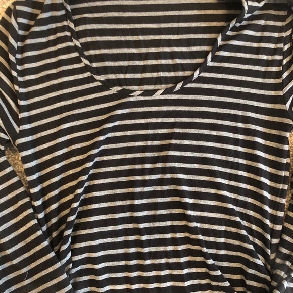 Ingrid & Isabel 3/4 length sleeve dress - Picture 2 of 5